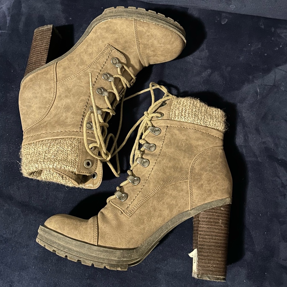 Tan sweater boot